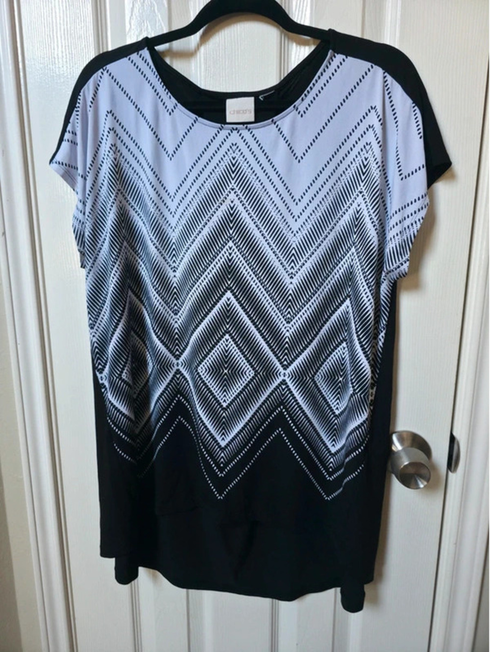 Chicos 2x blk wht top